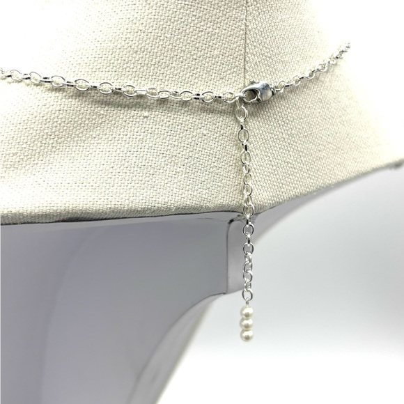 Hand Crafted Silver and Orange with Pearl Flower Necklace - Picture 5 of 9